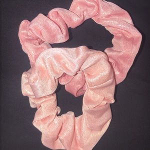 Scrunchies set